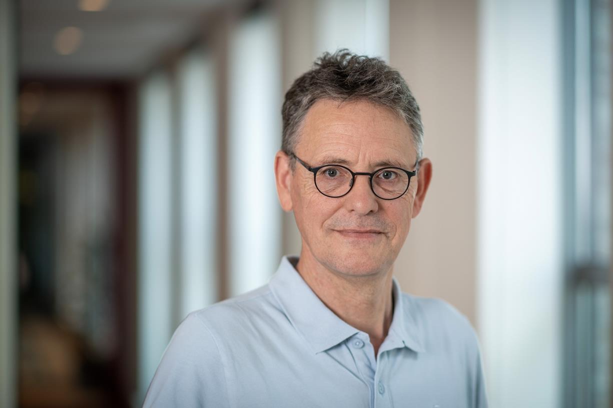 mr. R.H. van Zon RB