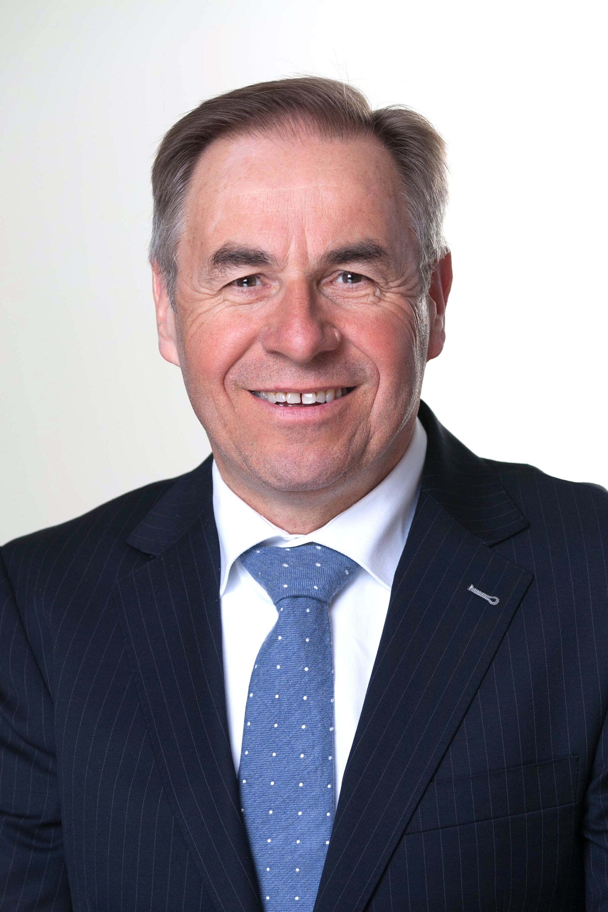 mr. ing. H.J. van den Kerkhof RB