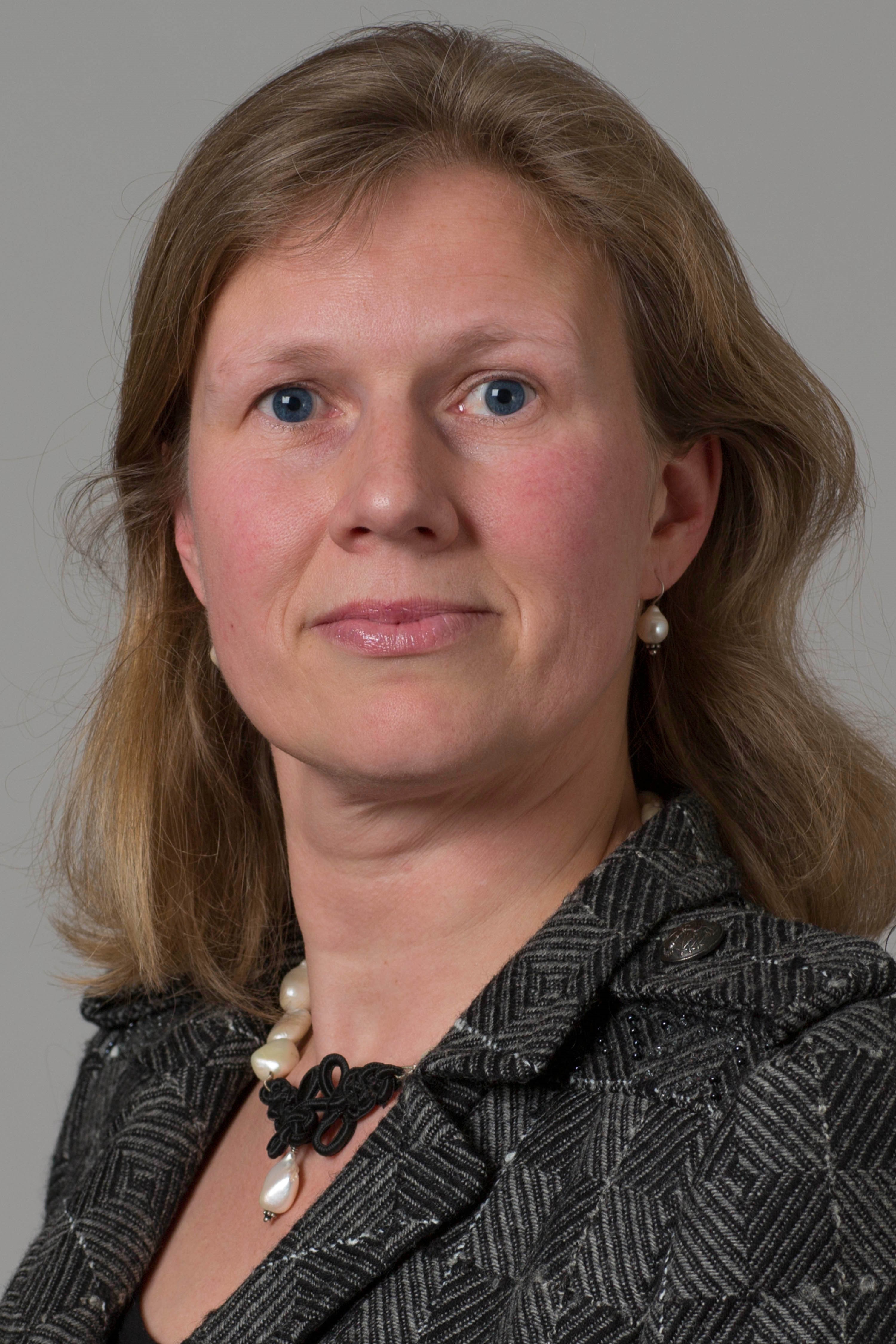mr. dr. B. Snijder-Kuipers